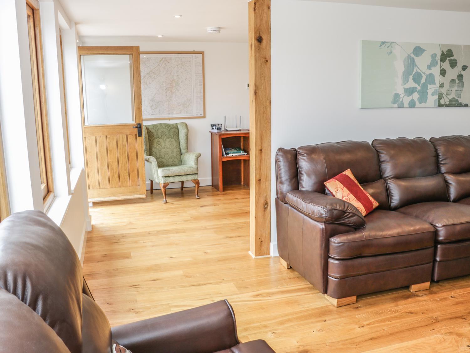 The Cow Byre, Heath Farm Villa Clee Saint Margaret ภายนอก รูปภาพ